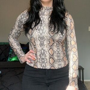 SHEIN Animal Print Long Sleeve Top